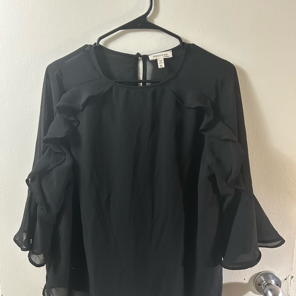 Monteau Women's Black Ruffled Top XL